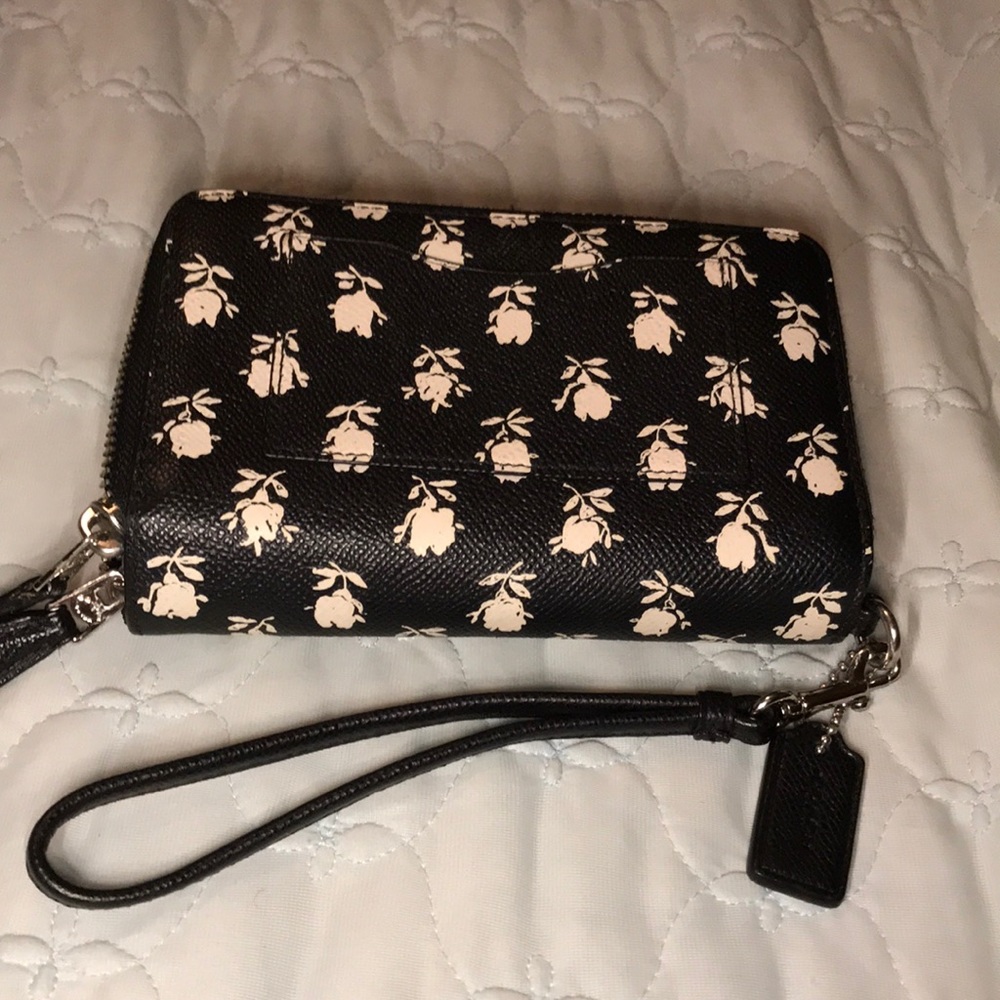 Coach dual Zipper wristlet wallet